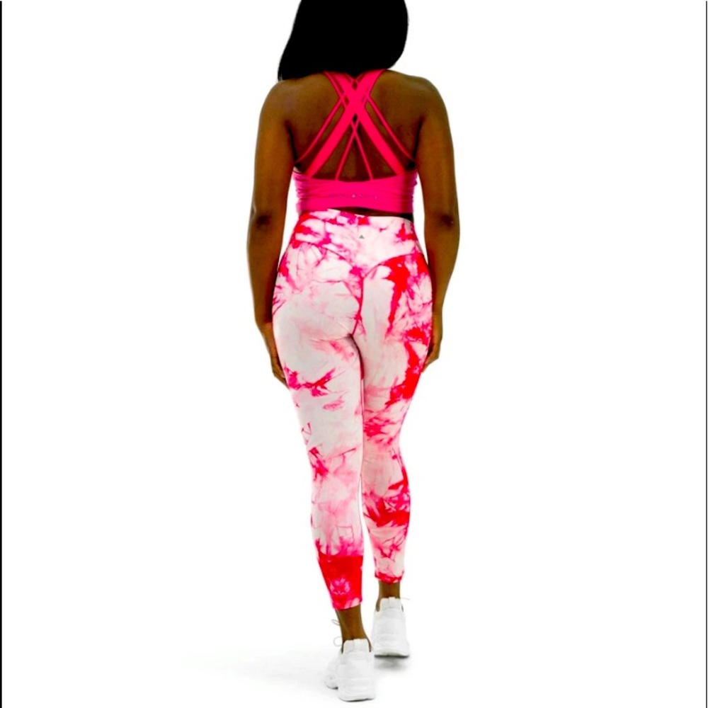 Sold****Balance Athletica Hibiscus Leggings